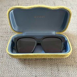 Gucci Black Square Rectangle Frame Sunglasses